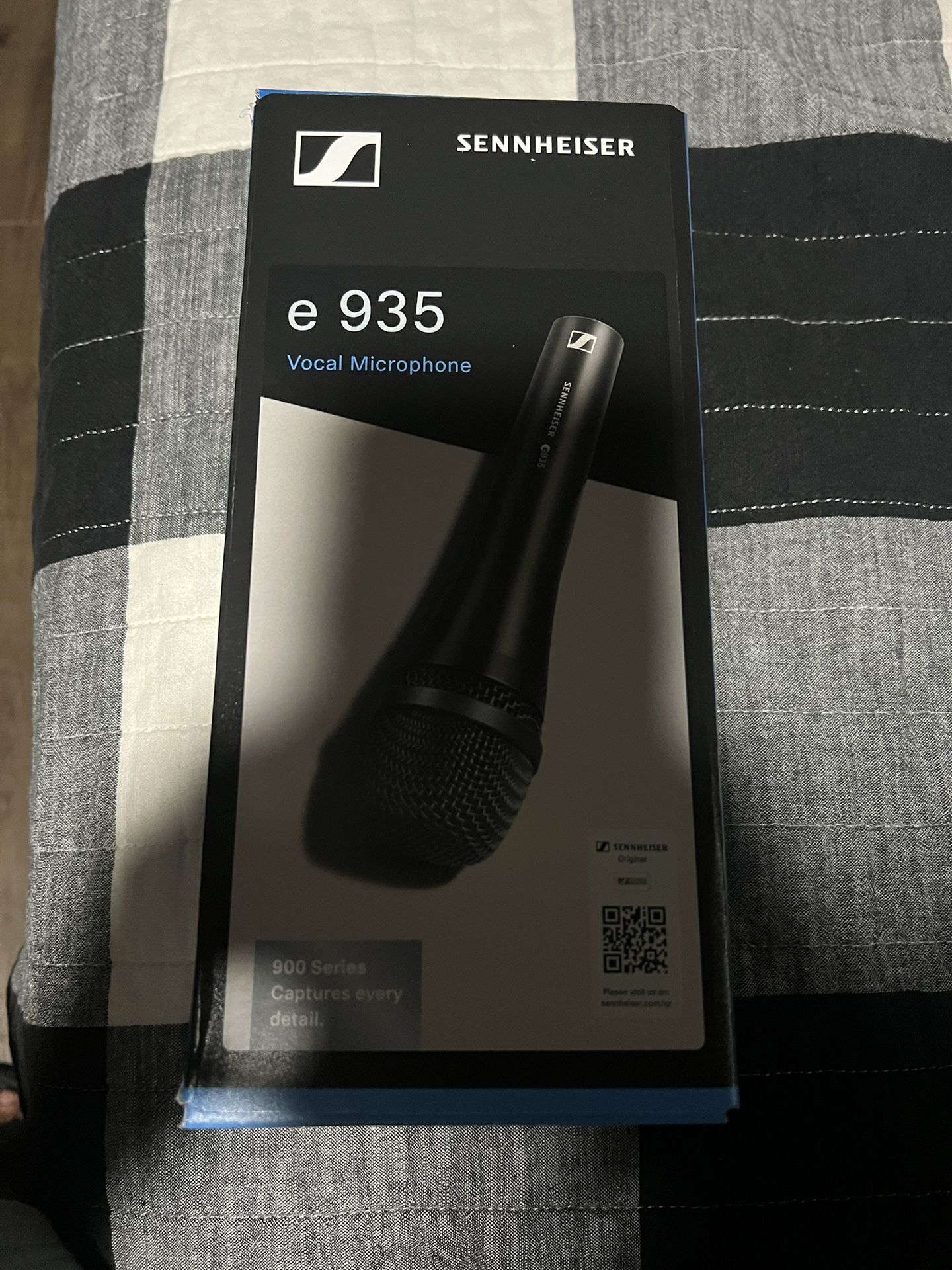 Sennheiser E935 Handheld Microphone 