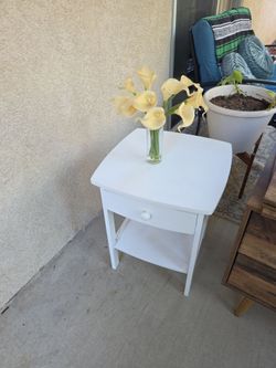 White night stand