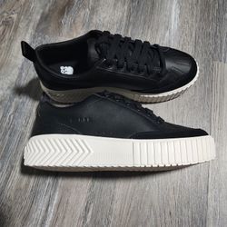 New! Sorel Waterproof Plaform Sneakers 