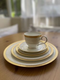 Noritake Odessa Gold 5pc Set