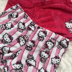 hello kitty sleeping shorts ! 