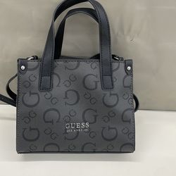 Guess purse. Item No 222 (Shopgoodwill )