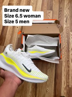 NIKE REACTX INFINITY RUN 4