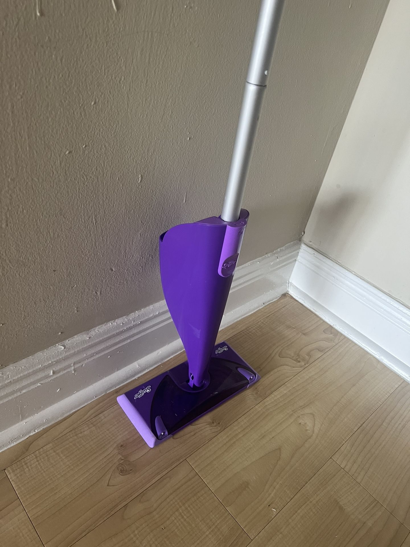 Swiffer Pink Limited Edition for Sale in Chicago, IL - OfferUp