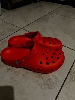 Brand new crocs men’s size 11