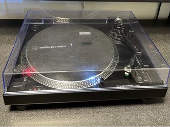 Audio-Technica AT-LP120XUSB Turntable