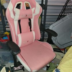 Pin Gaming Chair