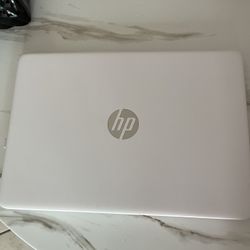 Hp windows 11 laptop with charger 