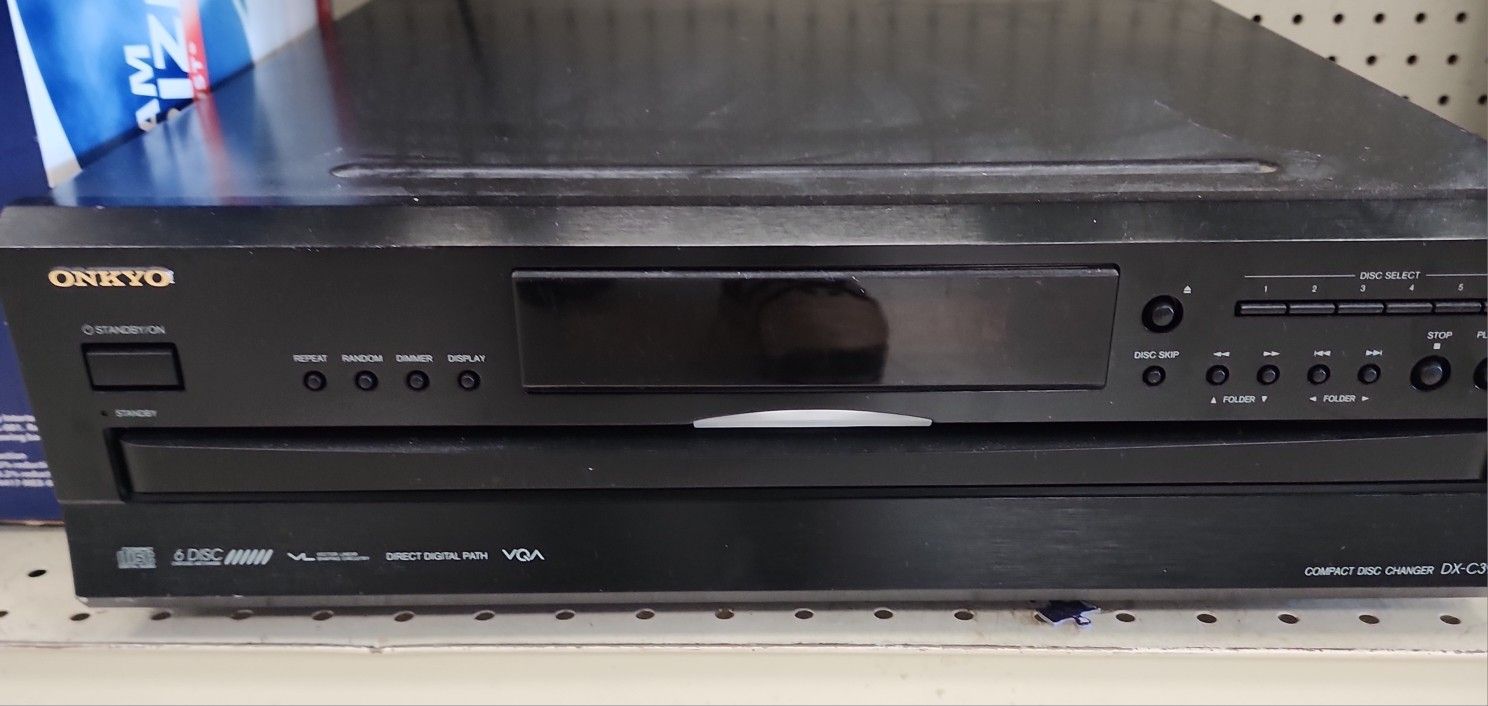 Onkyo DX-C390 6-Disc CD Changer – Works Great