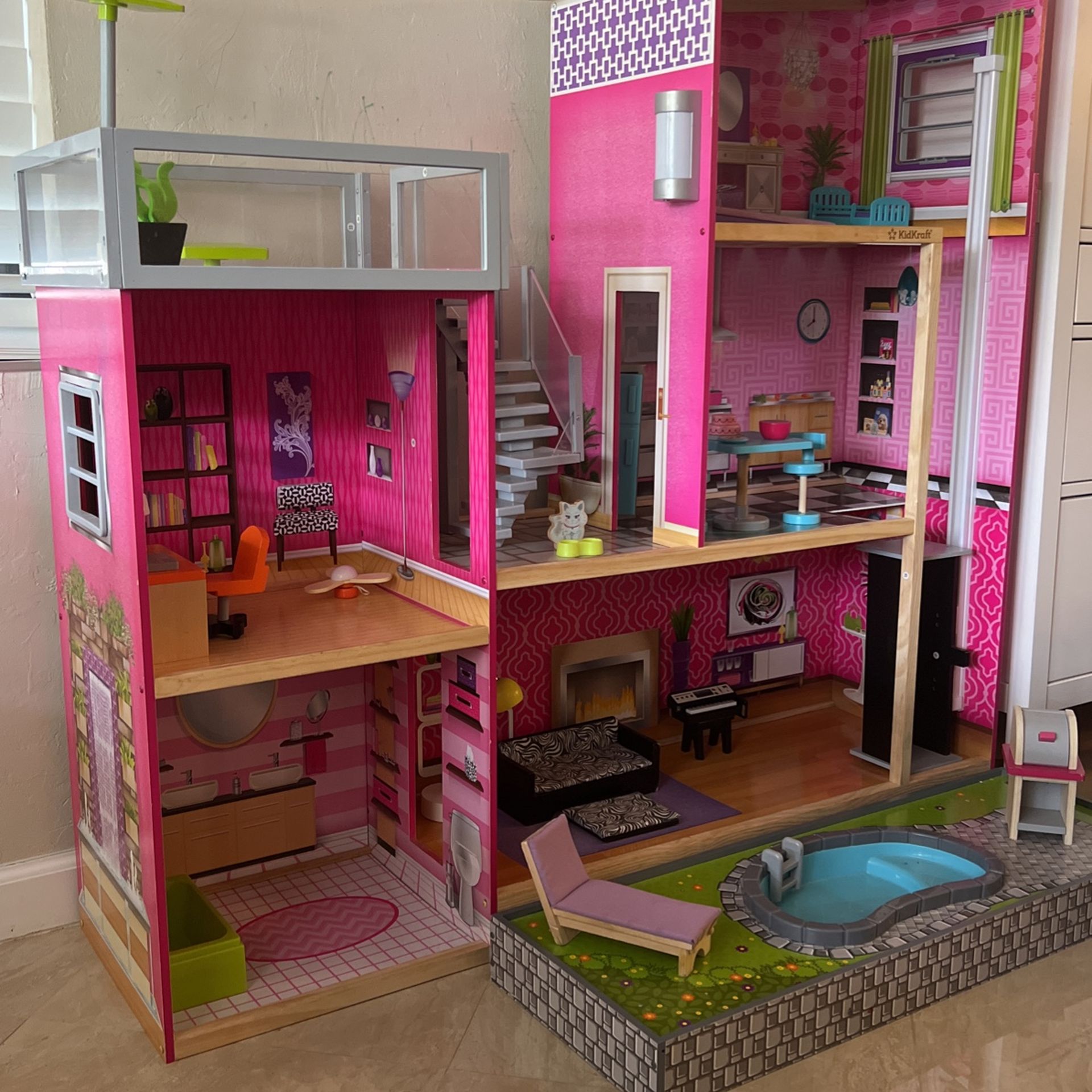 Barbie Doll House- KidKraft Uptown for Sale in Hudson, NH - OfferUp