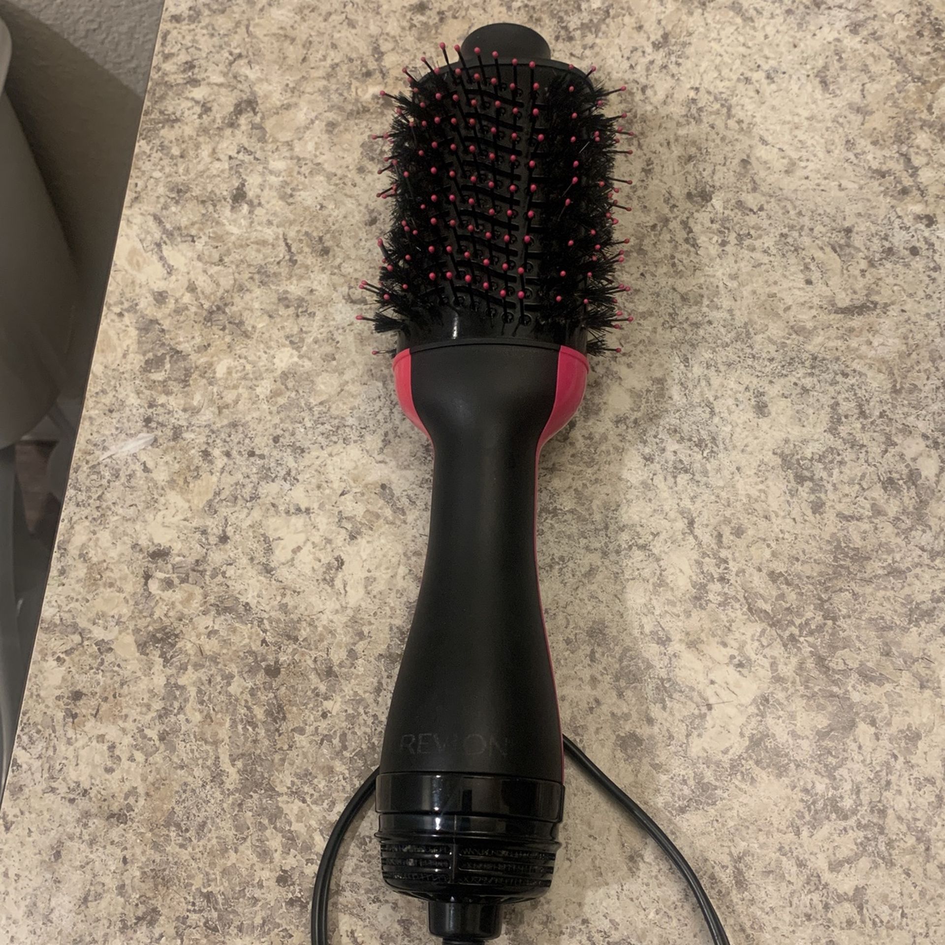 Revlon Blow dryer Round Brush