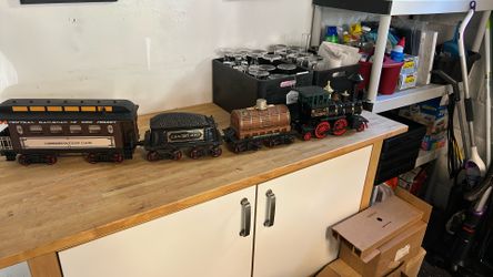 Beams Train Decanter Set