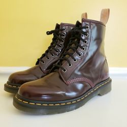 NWOB! DR. MARTENS Unisex-Adult 8 Eye Fashion Boot (9 M's/10 W's) Cherry Red