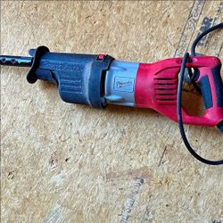 Milwaukee sawzall 15amp Foam super saw