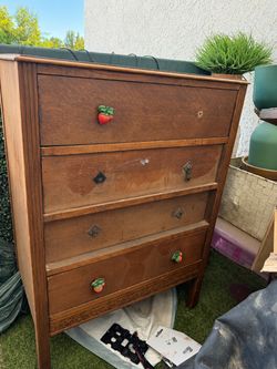 Vintage Wood 4-Drawer Dresser