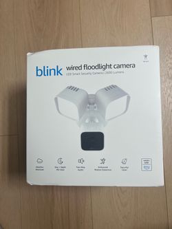 Blink Wired Floodlight Camera, Smart security camera, 2600 lumens, HD live view, enhanced motion detection, built-in siren, Works with Alexa, 1 camera
