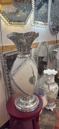 Large mosaic mirror and beaded decoration floor vase 32”