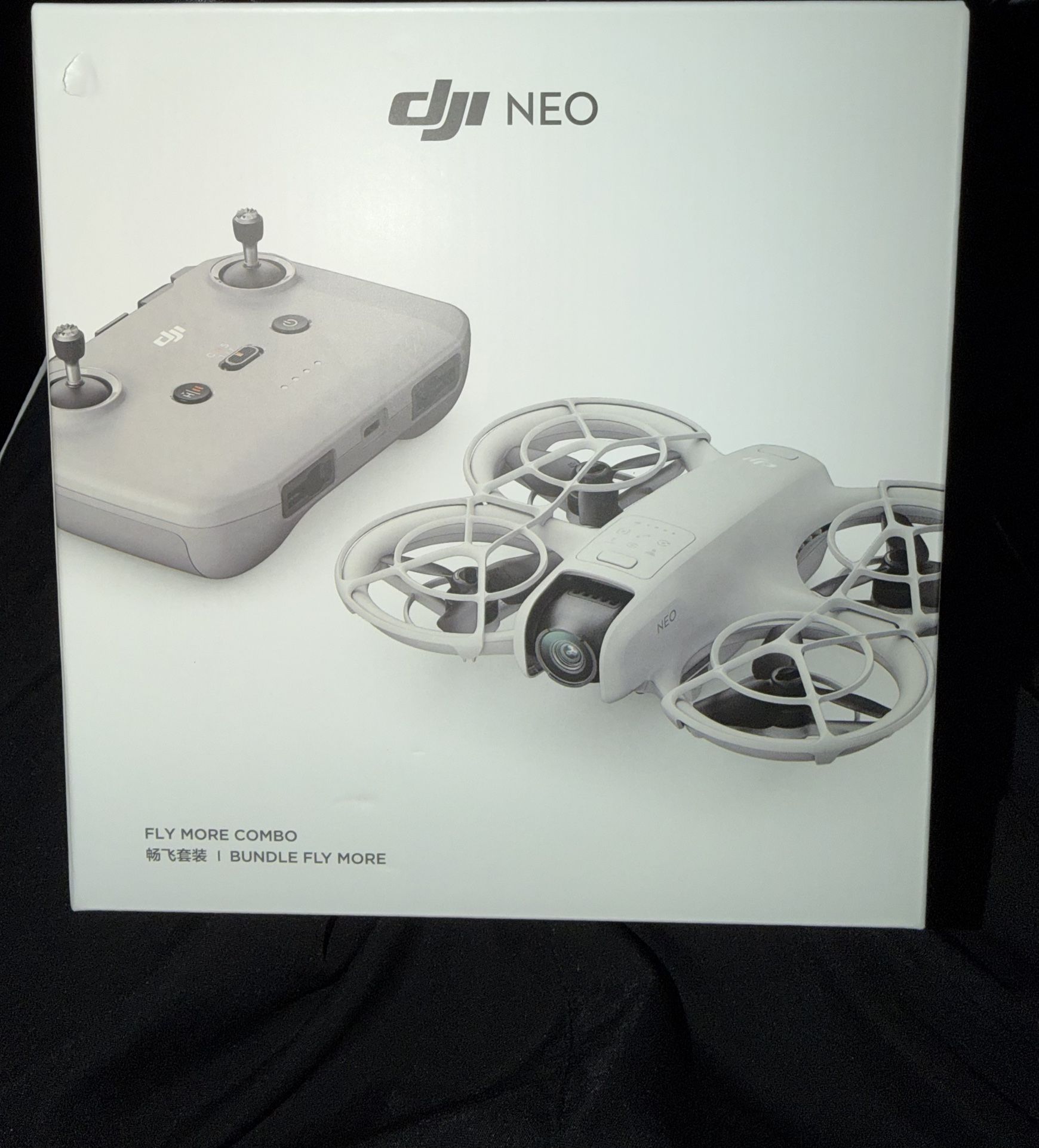 DJI NEO Fly More Combo