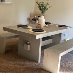 Farmhouse Kitchen Dining Tables
