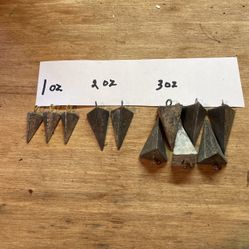 Pyramid sinkers