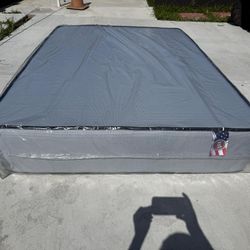 NEW MATTRESS FULL SIZE PLUSH WITH BOX SPRING