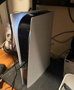 Playstation 5 Digital Edition with controller