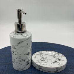 2 Pc Bathroom Decor - Used For Staging Purposes Only 