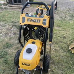 Dewalt 2400psi Pressure Washer 