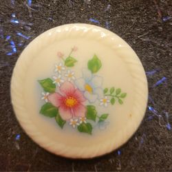 Avon 1984 Floral Ceramic Pin Brooch