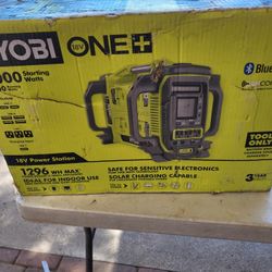 RYOBI ONE POWER STATION 3000 STARLING WATTS  18V More details in the pictures