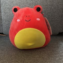 Obu the Red Frog Squishmallow