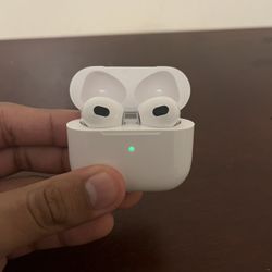 AirPod Gen 3 