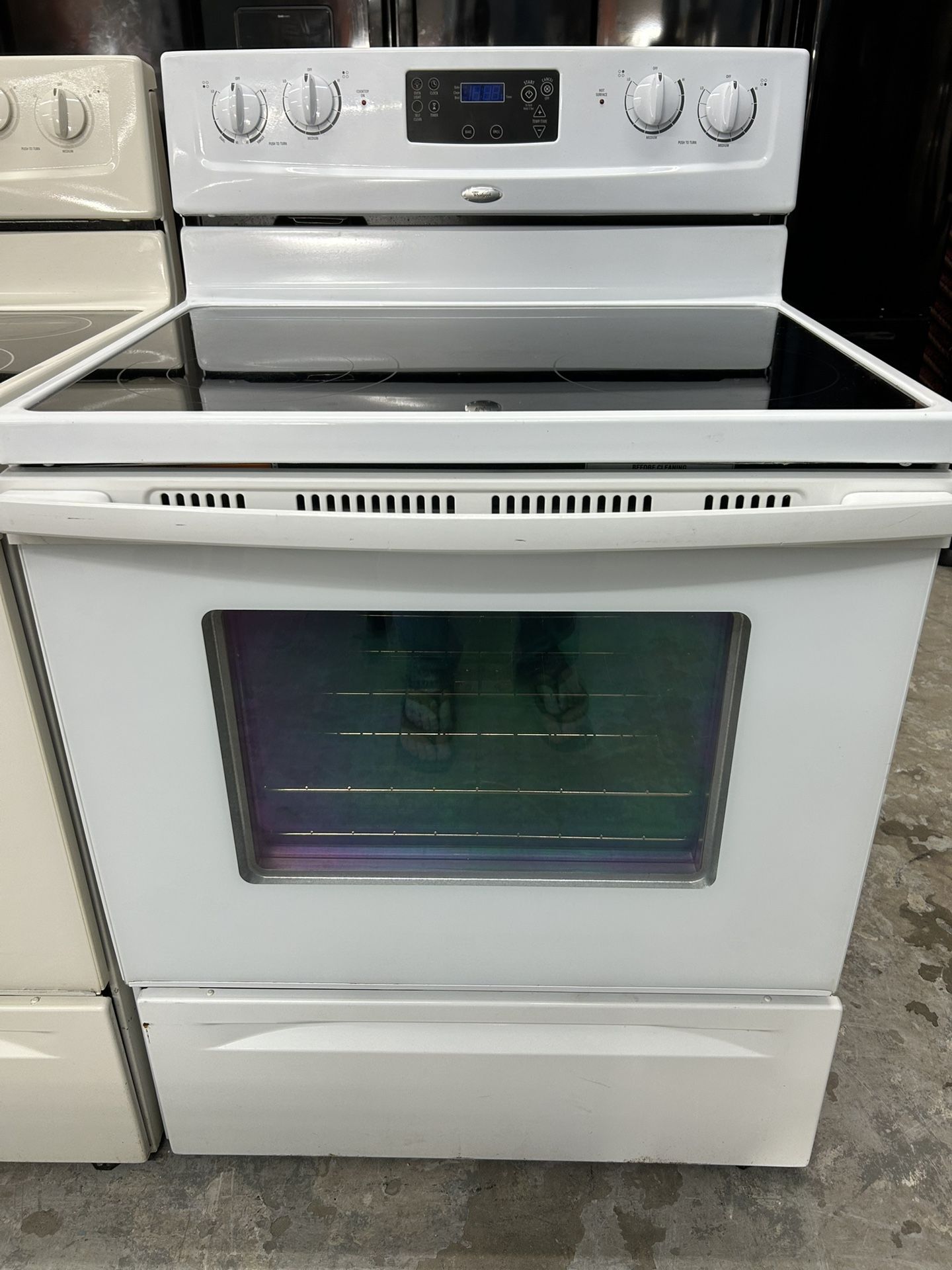 Whirlpool White Glass Top Stove