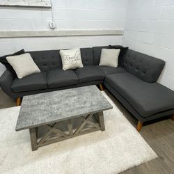 $650 OBO Dark Grey Mid Century Modern L Sectional In GREAT Condition! FREE DELIVERY!🚚🛋️🔥
