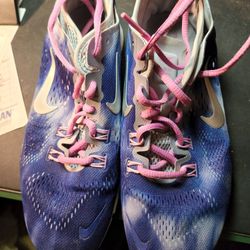 NIKE Womens Size 8
