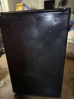 Kenmore Black Mini Fridge