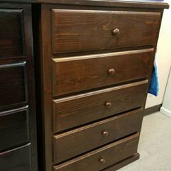 PINEWOOD DRESSER