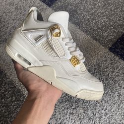 Jordan fours metallic gold