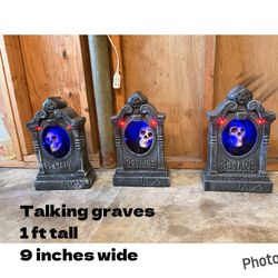 3 small talking graves