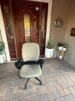 Steelcase leap chair V2 $160 tan color