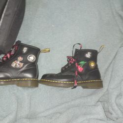 Dr Marten Boots