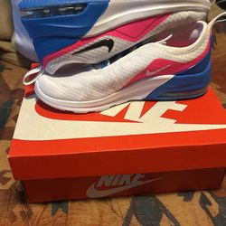 Female Nike Air Max Motion 2 (PSE) 