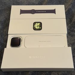 APPLE WATCH SERIES 11 Silver - NEW Just Opened