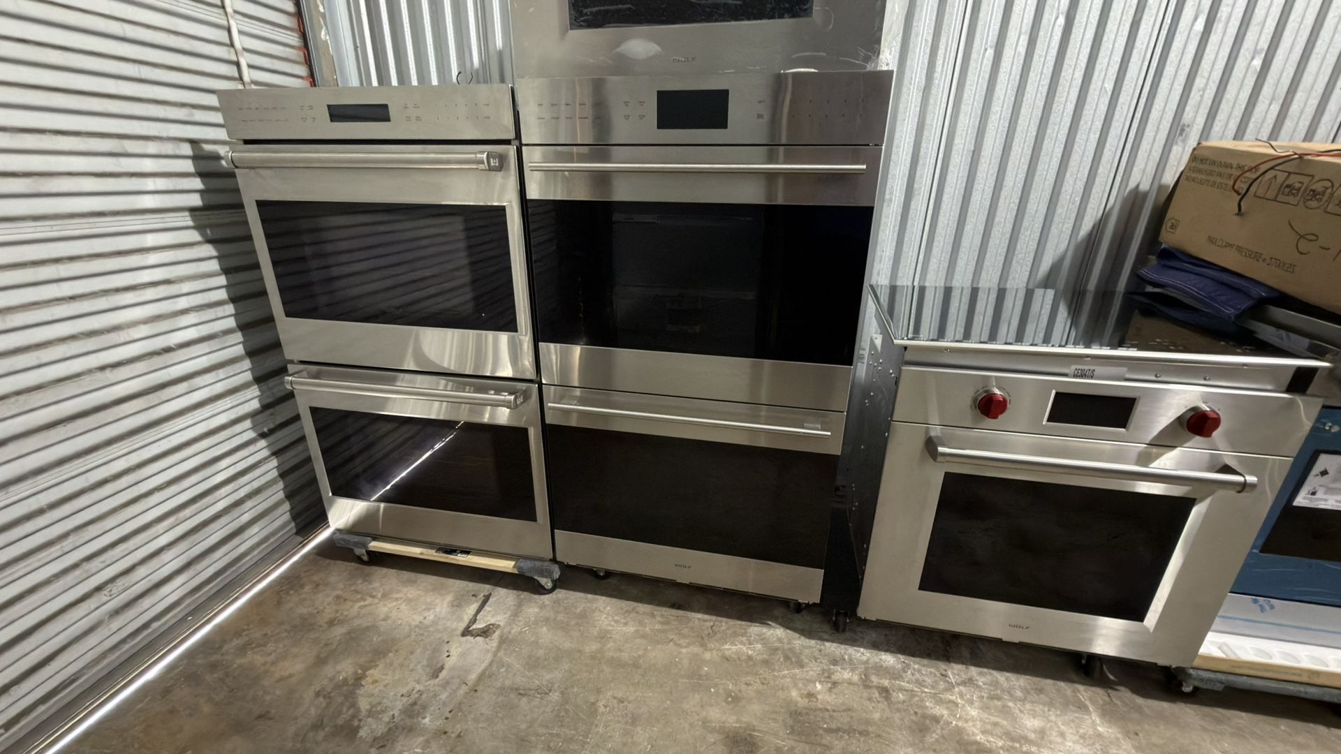 π₯ Wolf 30β E Series Transitional Built-In Double Oven β¨ New Open Box β Perfect Condition π΅ Price Today: $5,999 π Delivery Available π§ Professional