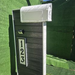 Mail Box Stand