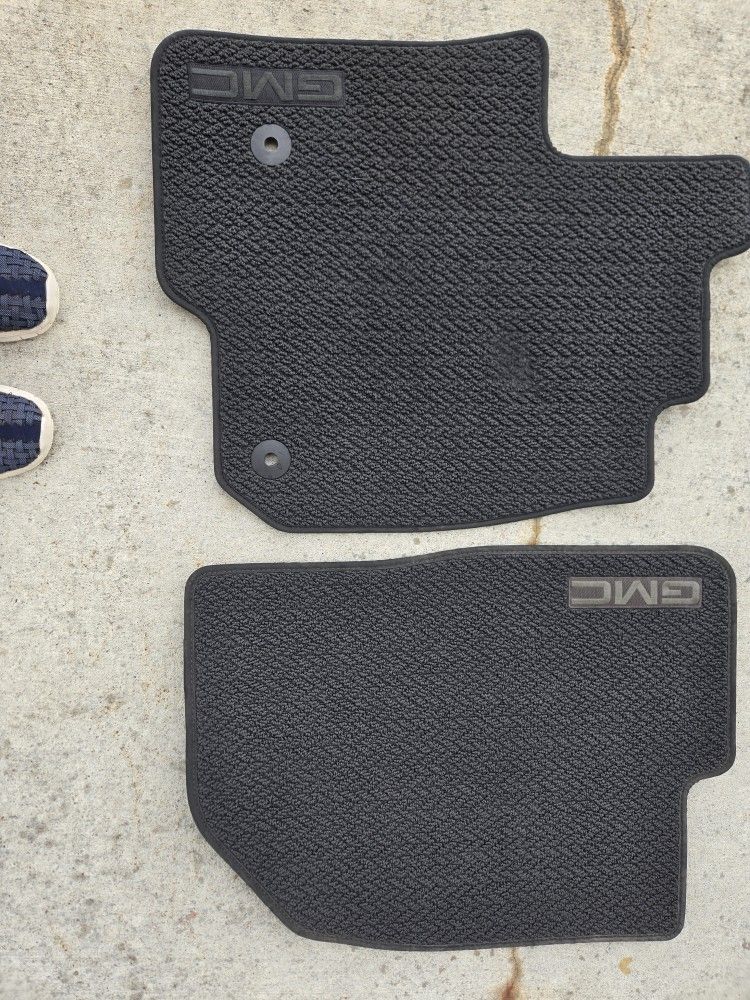 GMC Carpet Floor Mats