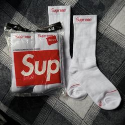 Supreme socks