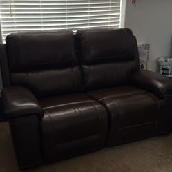 3piece Leather Sofa Set.   