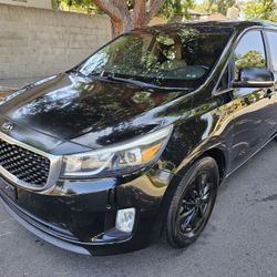2017 KIA Sedona