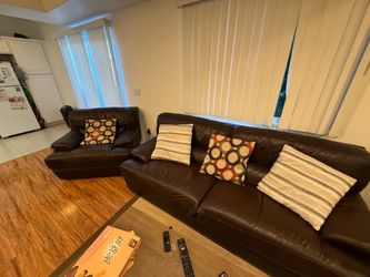 Leather couch & loveseat set